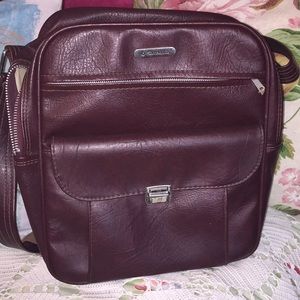 Samsonite burgundy travel bag